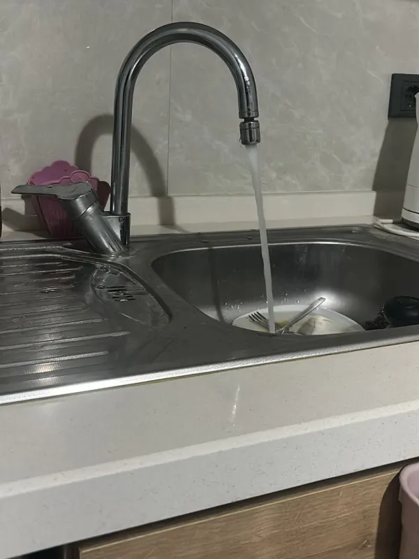kombi arızasından dolayı musluktan sıcak su gelmiyor